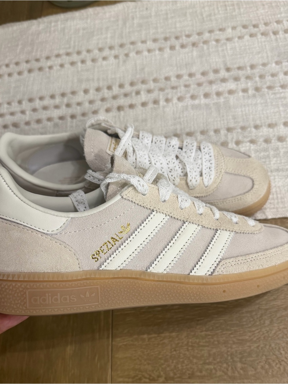 ❌SOLD❌adidas spezial Off-White Suede Sneakers with Gum Sole - Picture 2 of 7
